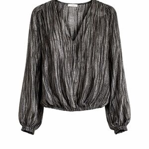 Lush V‎ Neck Metallic Blouse Size Medium Gray/Black